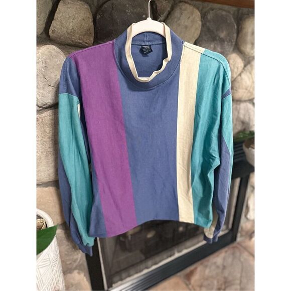 Lanes End Vintage Top - Picture 3 of 9